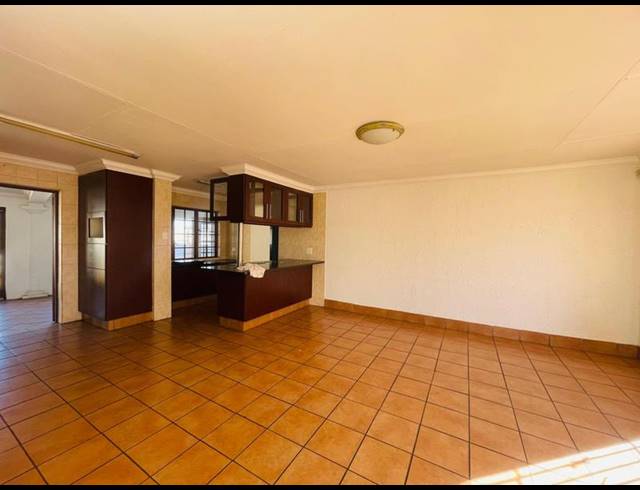 3 BEDROOM HOUSE FOR SALE IN POLLAK PARK